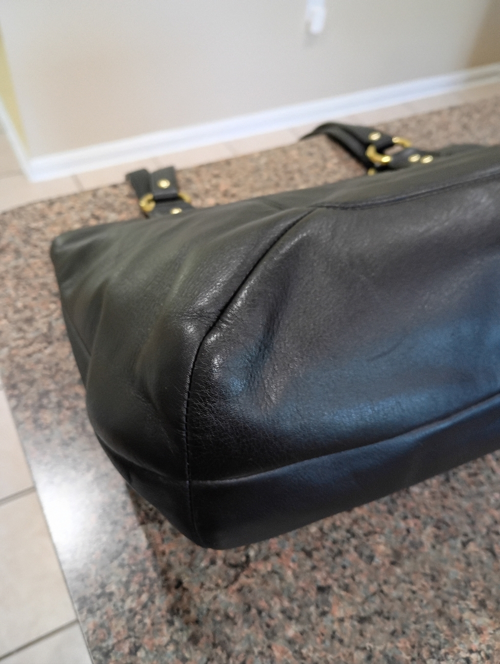 Coach  Campbell Belle Black Leather Shoulder Bag with Gold Hardware - Picture 12 of 16